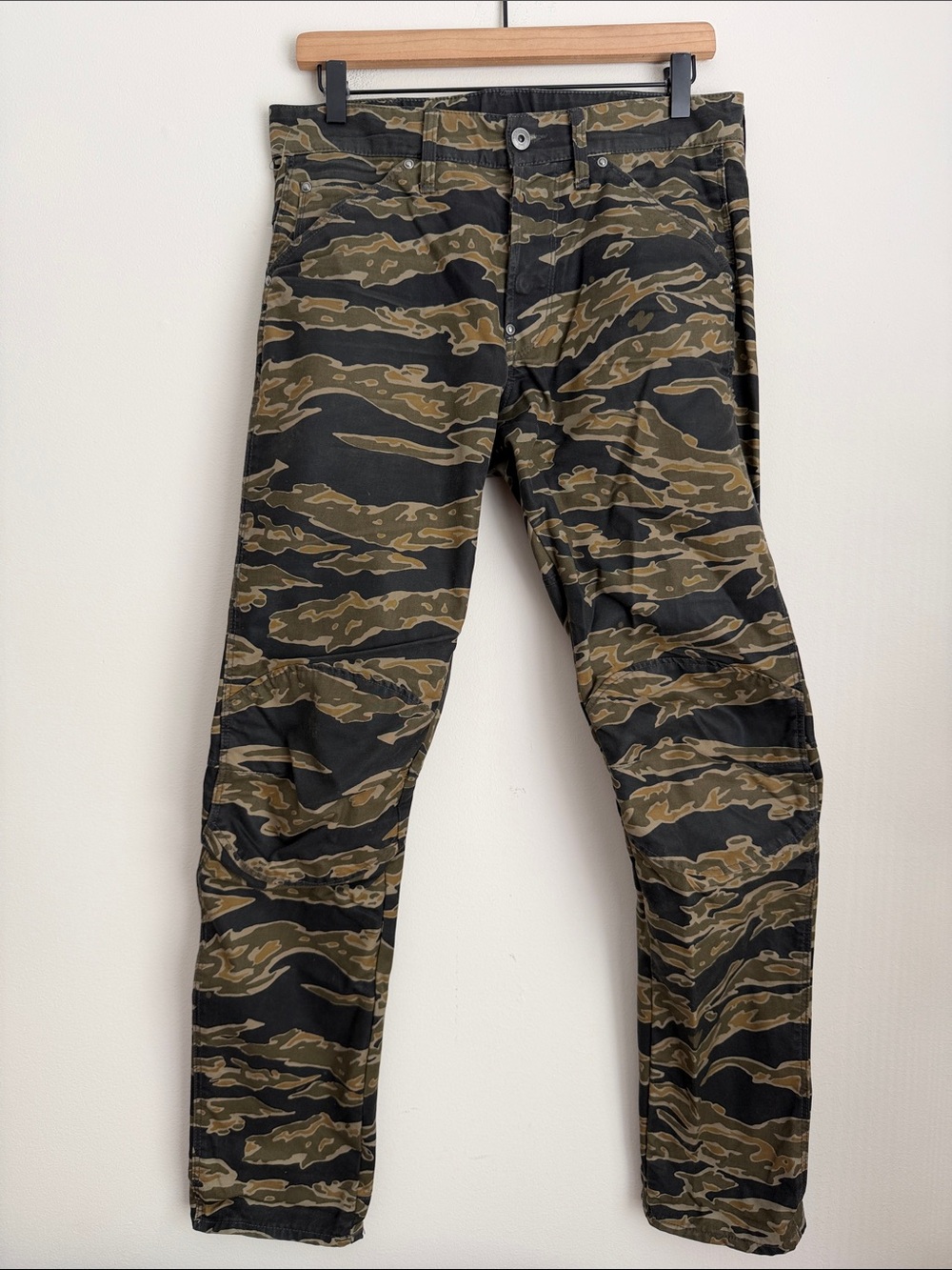 G-Star RAW 5622 3D Tapered Tactical Pants Tiger Camo Men's Size 30x32